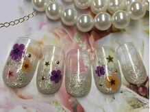 オハナレイ LEALEA FITNESS&SPA 東戸塚店内/お花ネイル*女子うけネイル