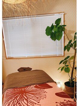 アロハナ(Al'ohana)/ロミロミ施術ルーム
