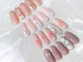 大人可愛い桜ネイル