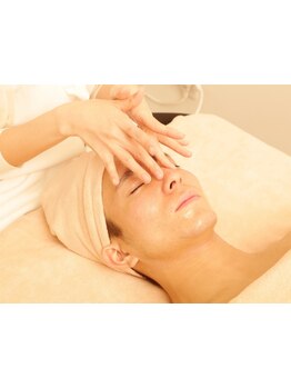 ホウレイ線・たるみ改善！予防ケア