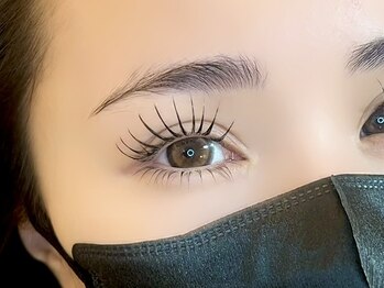 ベローアイラッシュ 四条店(Bello eyelash)の写真/最新技術【& healthy(アンドヘルシー)】登場！エクステ＋パーマで華やかなぱっちりな目元に♪
