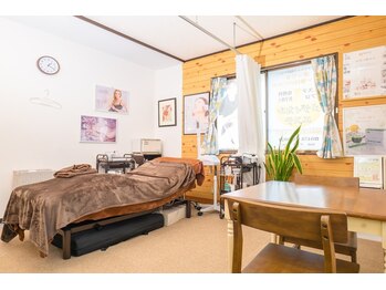 ブリエ/サロンの内観 個室 1