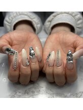 レディスペネイル ノウラ 名駅店(Redispe nail NouRa)/白グラデーション