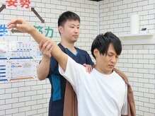 三河島鍼灸整骨院の雰囲気（国家資格を持つ先生がカウンセリングから施術まで行います。）