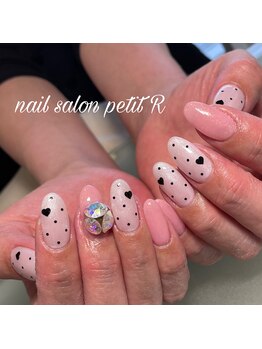 ネイルサロン プティアール(petit R)/ドット柄ネイル
