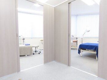 なか鍼灸マッサージ院/施術室は2部屋、完全個室です