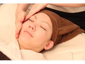 アイシーアイ サロンシンパシー 岩出店(Salon Sympathy)/施術中