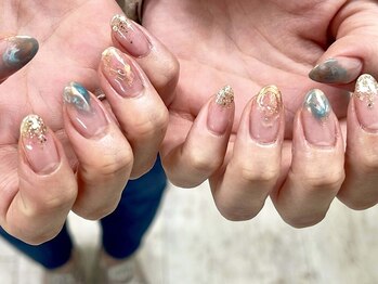 マハロネイルサロン 横浜店(mahalo)の写真/毎月変わる定額デザインも大好評◎シンプルネイルやオフィスネイルも、ぜひお任せください！