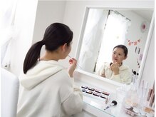 ヨサパーク ビシャ(YOSA PARK)/メイク用品自由に使えます