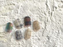 デューネイルスタジオ(dew nail studio)/秋冬チェック柄サンプル