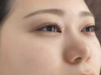 ロニス(RONIS)の写真/自まつ毛に合わせたデザインも最新LEDエクステでヨレなし/異次元の持ちの良さを実現☆高品質セーブル毛使用