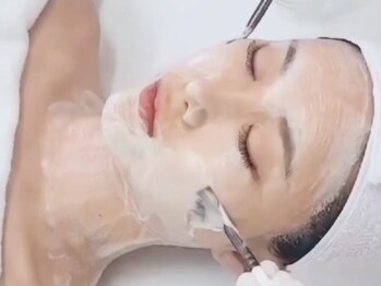 ラン(Ran)の写真/〈ダクトピール〉最新韓国技術 × 高濃度美容成分☆毛穴・角質をケアし、透明感・ツヤ感が続くプロ施術♪