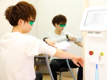 セルフ脱毛サロン SELFMADE イオンタウン仙台泉大沢店【3/29 NEW OPEN(予定)】 の写真/【メンズ脱毛】朝の髭剃りから解放!濃い毛の方も◎SHRセルフ脱毛で身だしなみを整えて好印象に!
