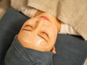 クラリ 春日井院(CLARI)の写真/鏡を見るたび「なんか老けた…」そう感じ始めた30ー50代女性へ!潤いケアで透明感を☆