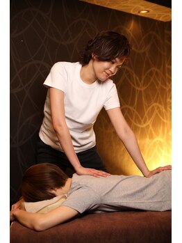 和み庵 ホワイティ梅田店/【背骨交叉術】