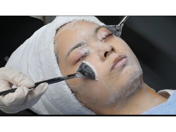 モナ(Mona)/韓国水光肌☆【ララピール】