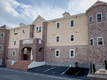 ラブマイセルフ 四日市の雰囲気（サロンの外観！お車は玄関すぐ横の14番に停めてください）