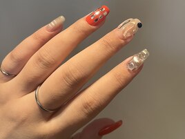 オレンジ×立体アート。