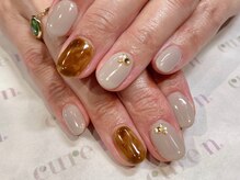 キュアエヌ(cure.n)/べっ甲ネイル♪