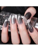 ピンキーネイル(Pinky Nail)/マグネットネイル