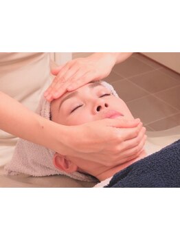 ホウレイ線・たるみ改善！予防ケア