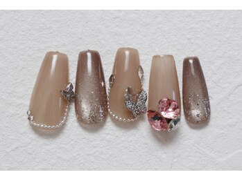 キラキラ・マグネットネイル