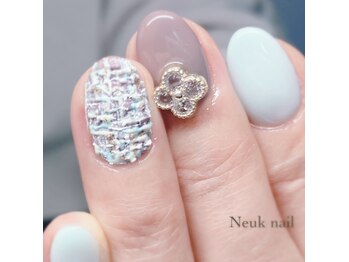 ヌークネイル(Neuk nail)