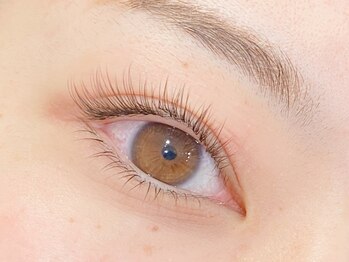 ビューティー アイラッシュ ベルウインク(Bellewink)の写真/自まつ毛への負担を最小限に抑えナチュラルなのにパッチリした華やかな印象に★メイク時間の短縮にも◎