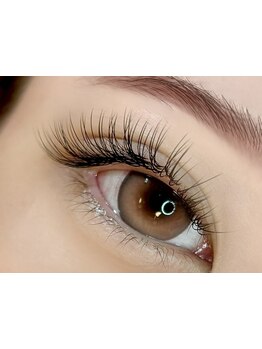 ナチュラル上品な目元にしたい