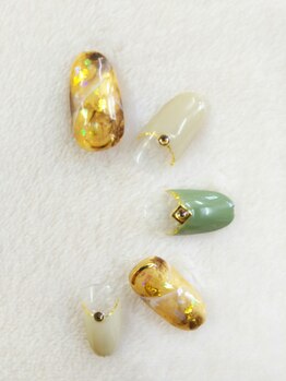 ネイルサロン ハース(Hearth)/華やかなジェルネイル☆