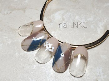 NKC/シックカラーもホロで可愛らしく