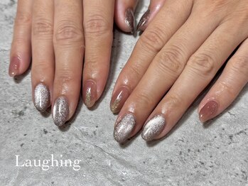 ラフィング(Laughing)の写真/【ママネイリスト在籍☆】家事・育児の邪魔にならないデザインもお任せください！店舗前駐車場完備◎