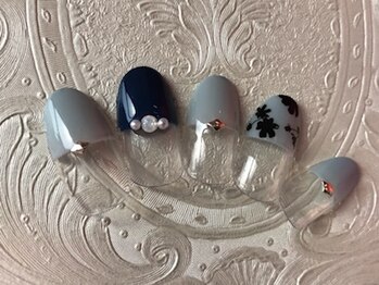 アイリッシュネイル 久屋大通店(Irish Nail)/お花×フレンチ