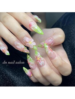 可愛いネイルです