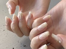 カラーは約350色から◎ケア重視のサロンですので指先がスッキリ!