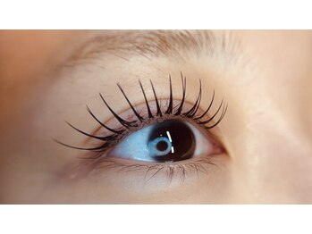 アロンアイラッシュ 池袋(Aron Eyelash)の写真/【大好評！&healthy】リピーター多数♪LEDエクステ×まつ毛パーマで似合わせ施術♪目を惹く目元☆池袋駅