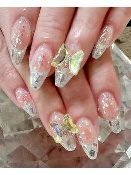 ネイルサロン K/ガラスフレンチ × チークネイル