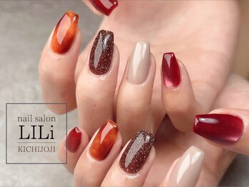 リリサード(LILi third.)