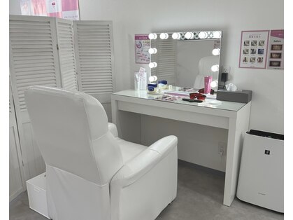 エクシアホワイトニング 津駅前店の写真