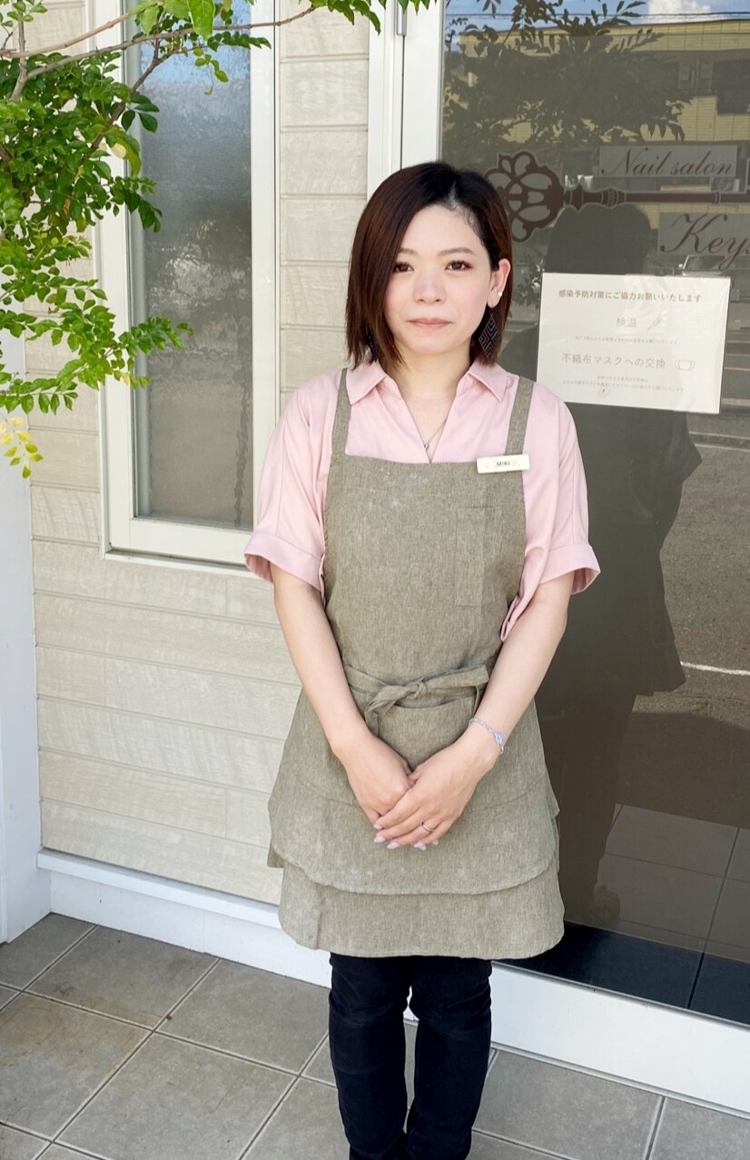 miki先生 ネイルエプロン MIKI ｜ネイルサロン キーズ(Nail salon Keys)｜ホットペッパー