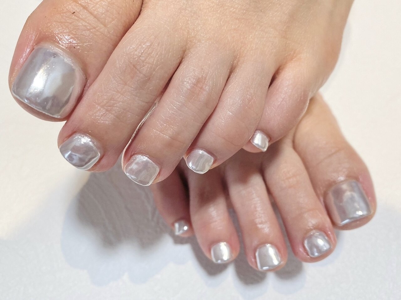 2026年冬トレンド】ミラー フットのネイルデザイン集｜人気順｜93