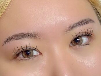 アミララボ(AMIRA LABO)の写真/自己処理が難しい眉毛はプロの施術にお任せ★お客様1人1人に合わせた最適なデザインをご提案いたします♪