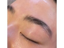 九月屋/HOLLYWOOD BROW LIFT