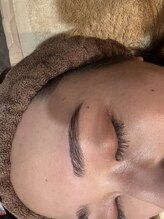 ラヴィエール(Laviere)/ハリウッドブロウリフト