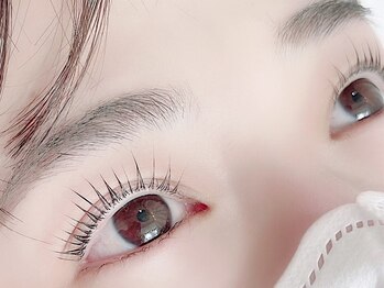エクラ 東武練馬店(eclat)の写真/まつげ専門サロンだからこそのデザイン力でお目元をキレイに仕上げます♪〈まつパ/マツエク/アイブロウ〉
