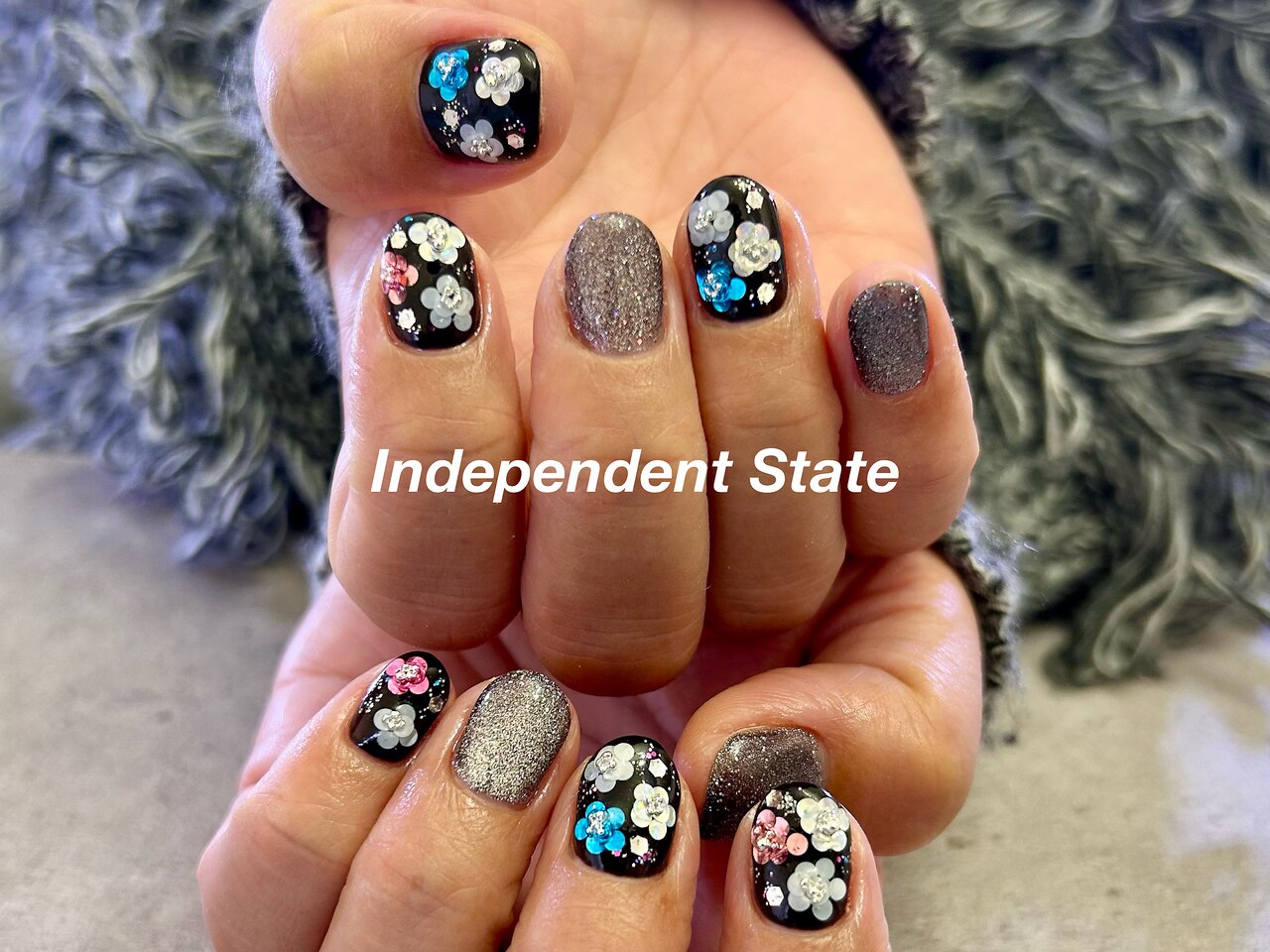 ネイルチップ フラワー 花 ブラック オシャレ 大人女子 可愛い 243344ae2587a7bfab59165ec87e7f