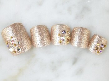 シックネイル(CHIC nail)/フットケアカラー(単色)¥6480~