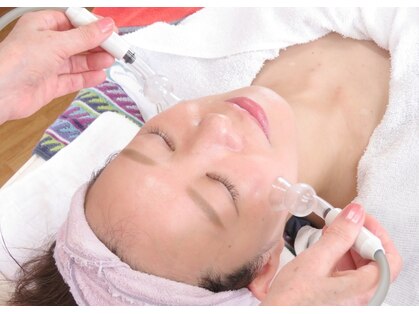 いずみ 化粧品&エステの写真