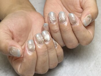 バーガンディ 鶴田(BURGUNDY)/マグ×グラデーション×ミラー