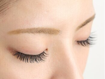 デイジーラッシュ 神戸三宮店(Daisy Lash)の写真/【JR三ノ宮駅から徒歩1分】高技術×高品質×低価格◎フラットラッシュ100本￥5180/付け放題￥7180